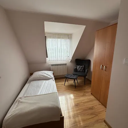 Gorski Przystanek Szálloda Mizerna